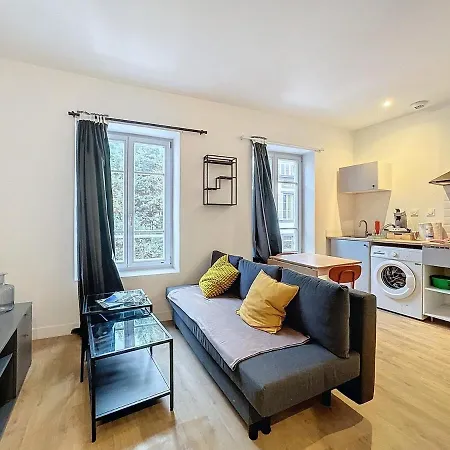 Lägenhet Immeuble Ideal Groupe - Gare A Proximite 19 Pers Clermont-Ferrand