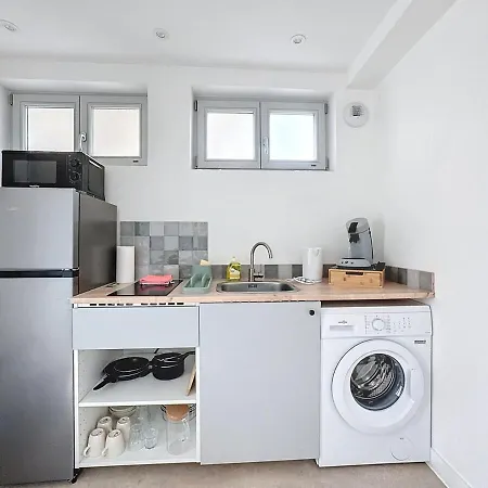 Lägenhet Immeuble Ideal Groupe - Gare A Proximite 19 Pers