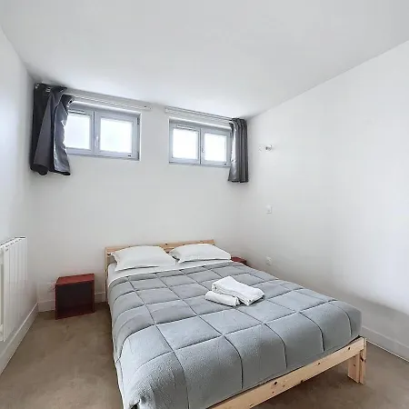 Immeuble Ideal Groupe - Gare A Proximite 19 Pers Апартаменты *